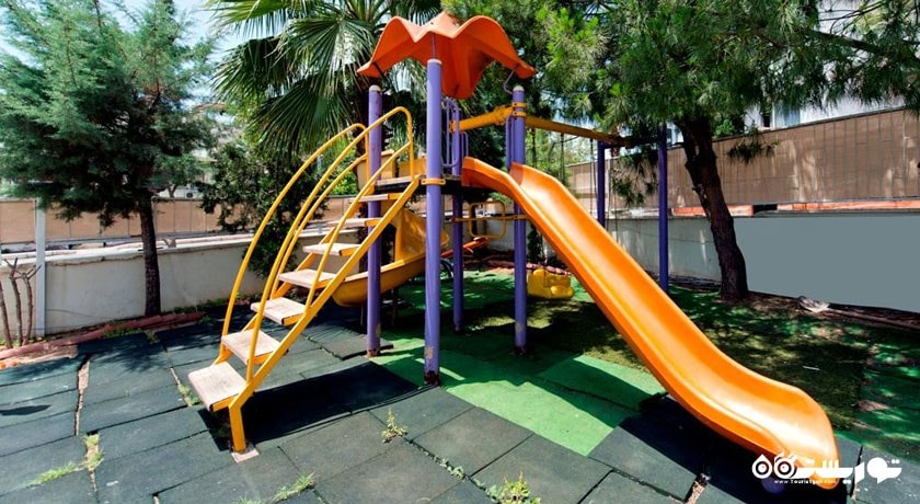 محوطه مخصوص بازی کودکان